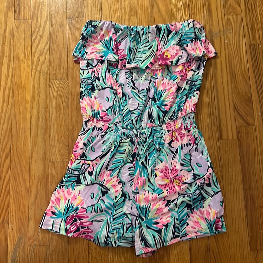 Strapless romper. Size M